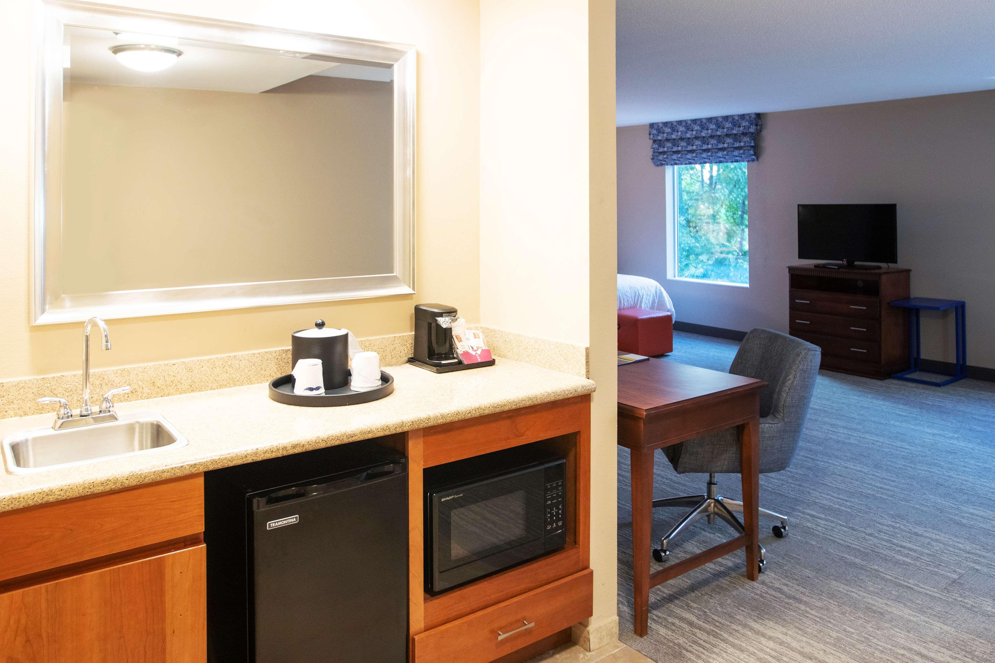 Hampton Inn Gloucester Kültér fotó