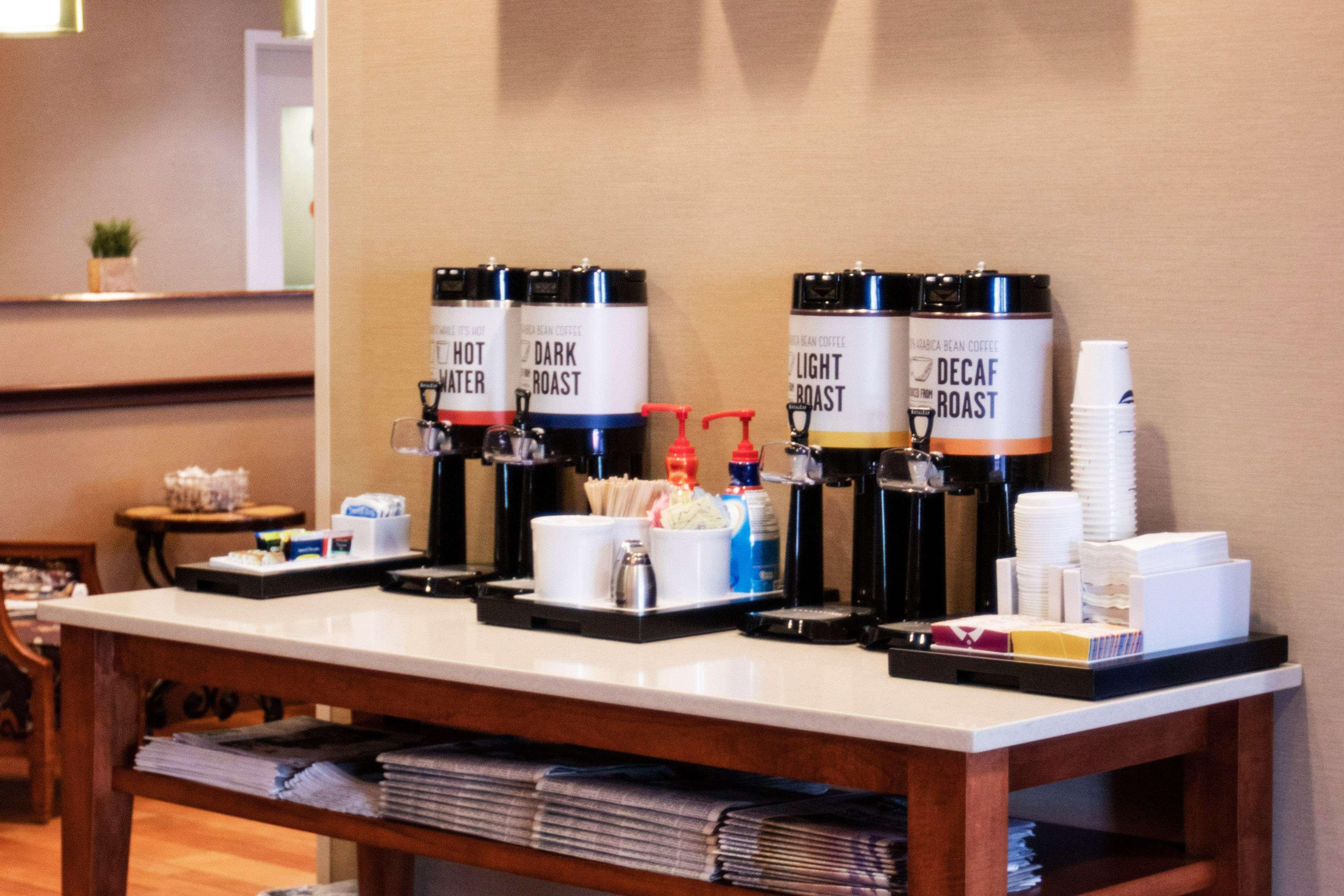 Hampton Inn Gloucester Kültér fotó