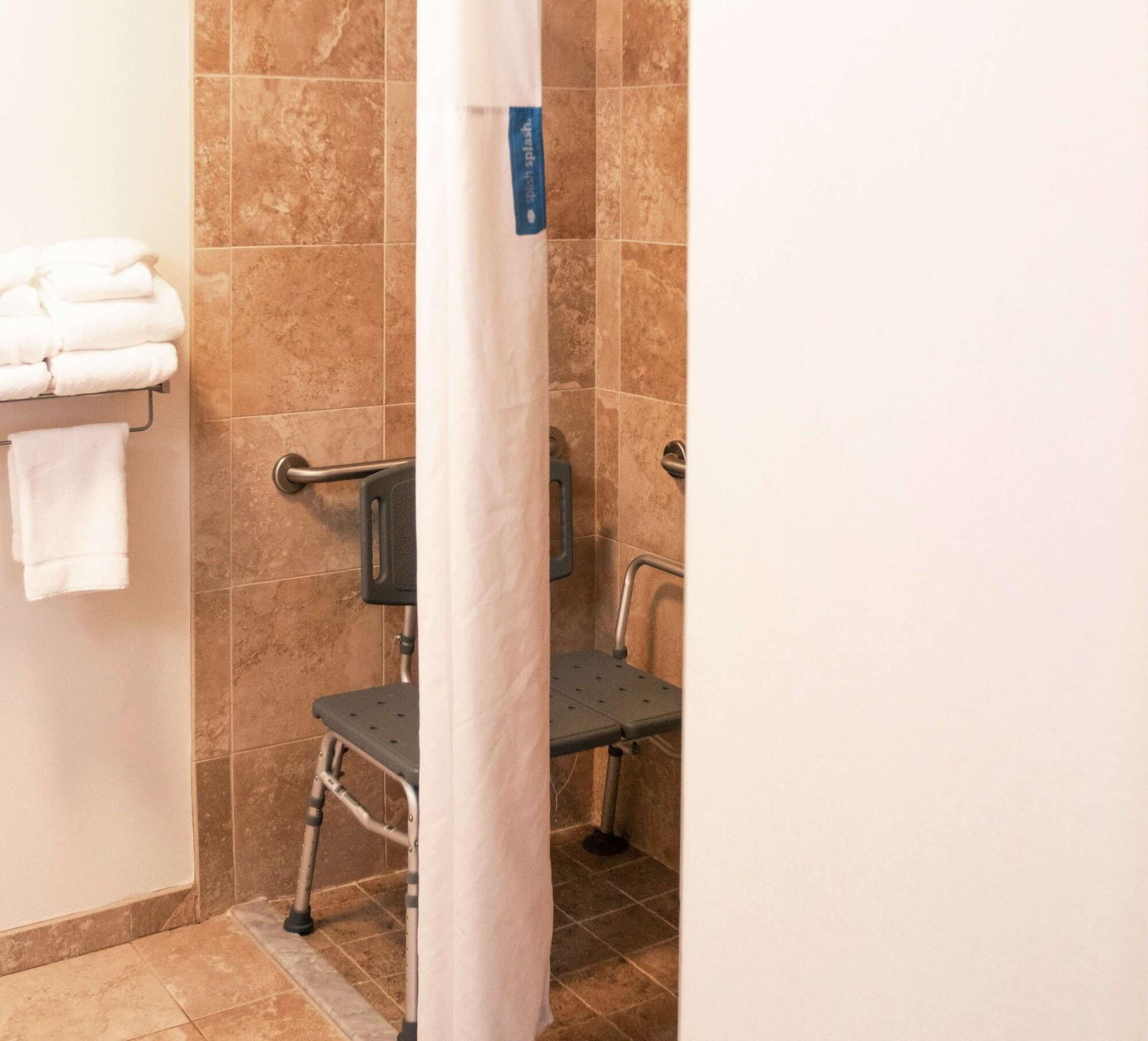 Hampton Inn Gloucester Kültér fotó