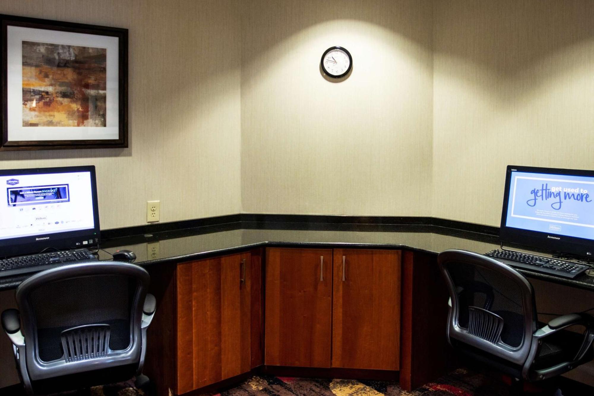 Hampton Inn Gloucester Kültér fotó