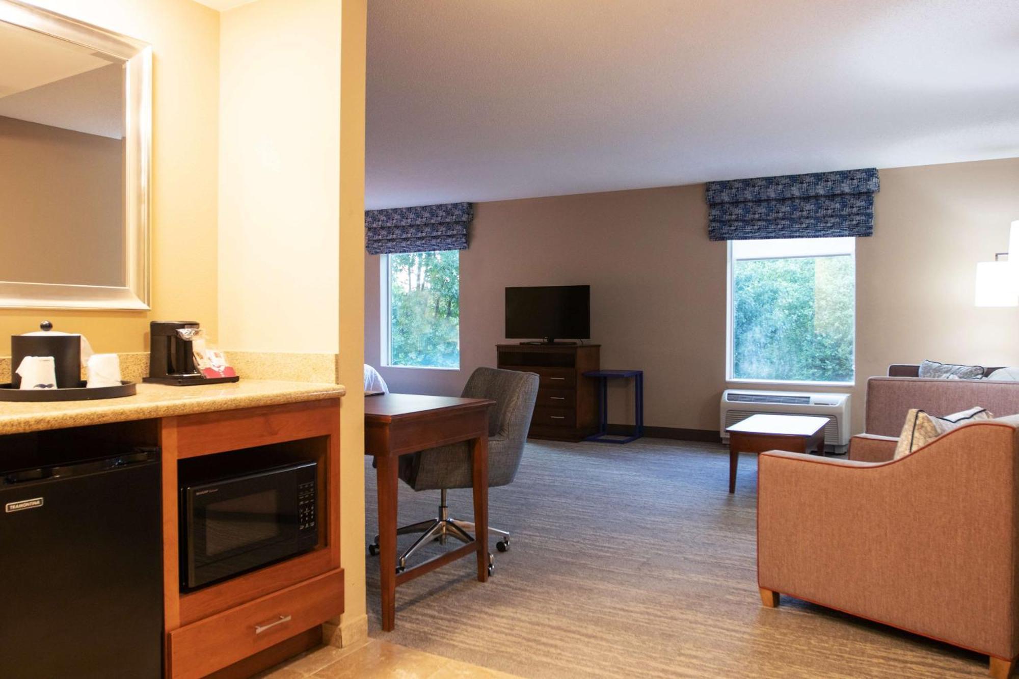 Hampton Inn Gloucester Kültér fotó