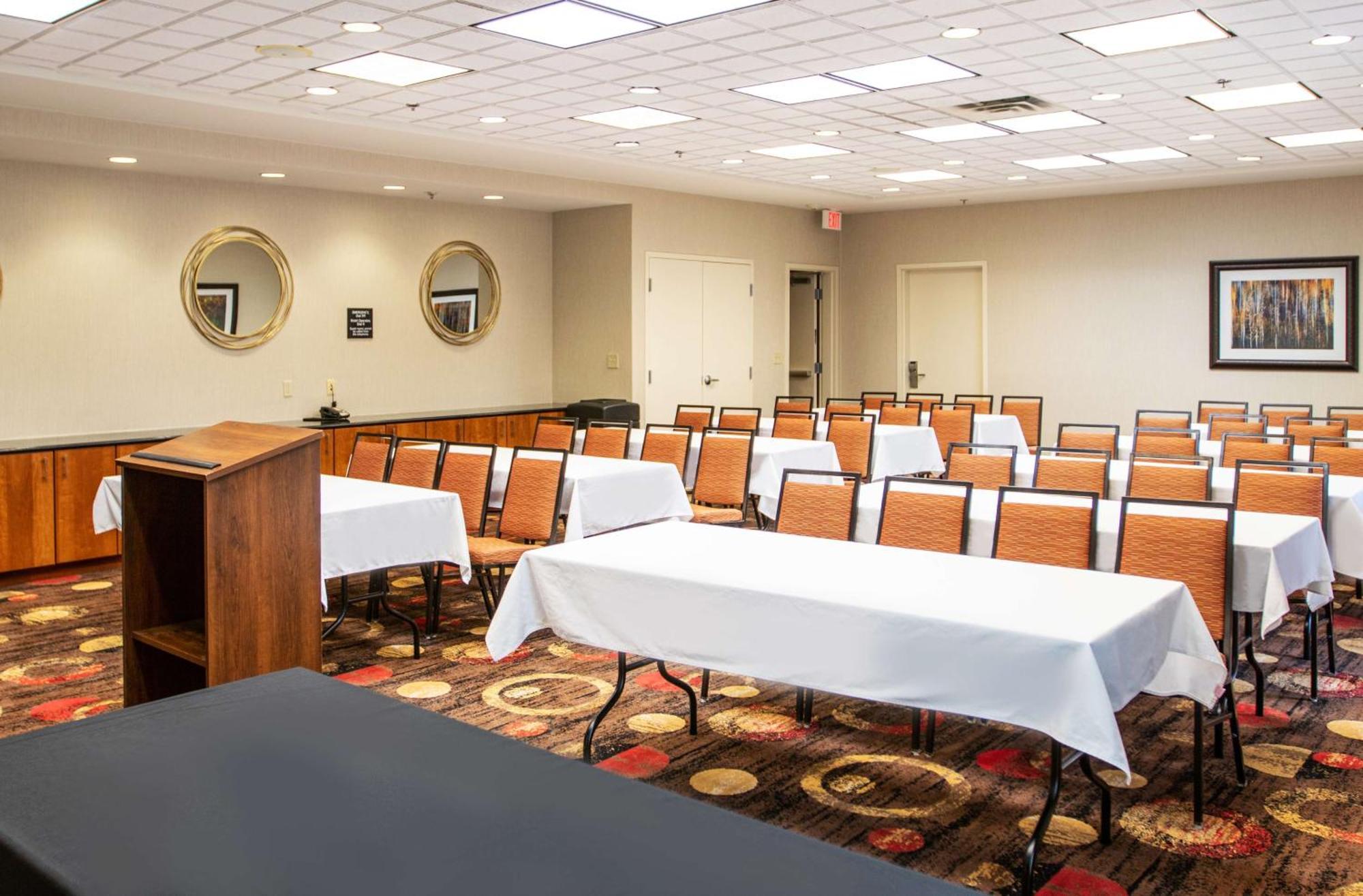 Hampton Inn Gloucester Kültér fotó